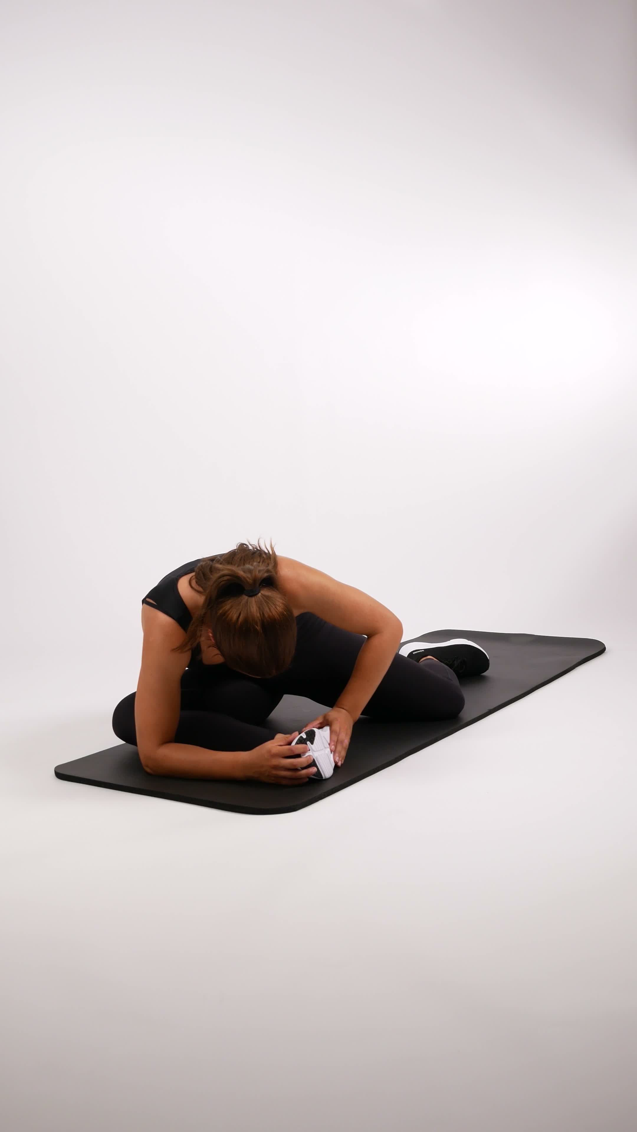 90/90 Stretch exercise demonstration