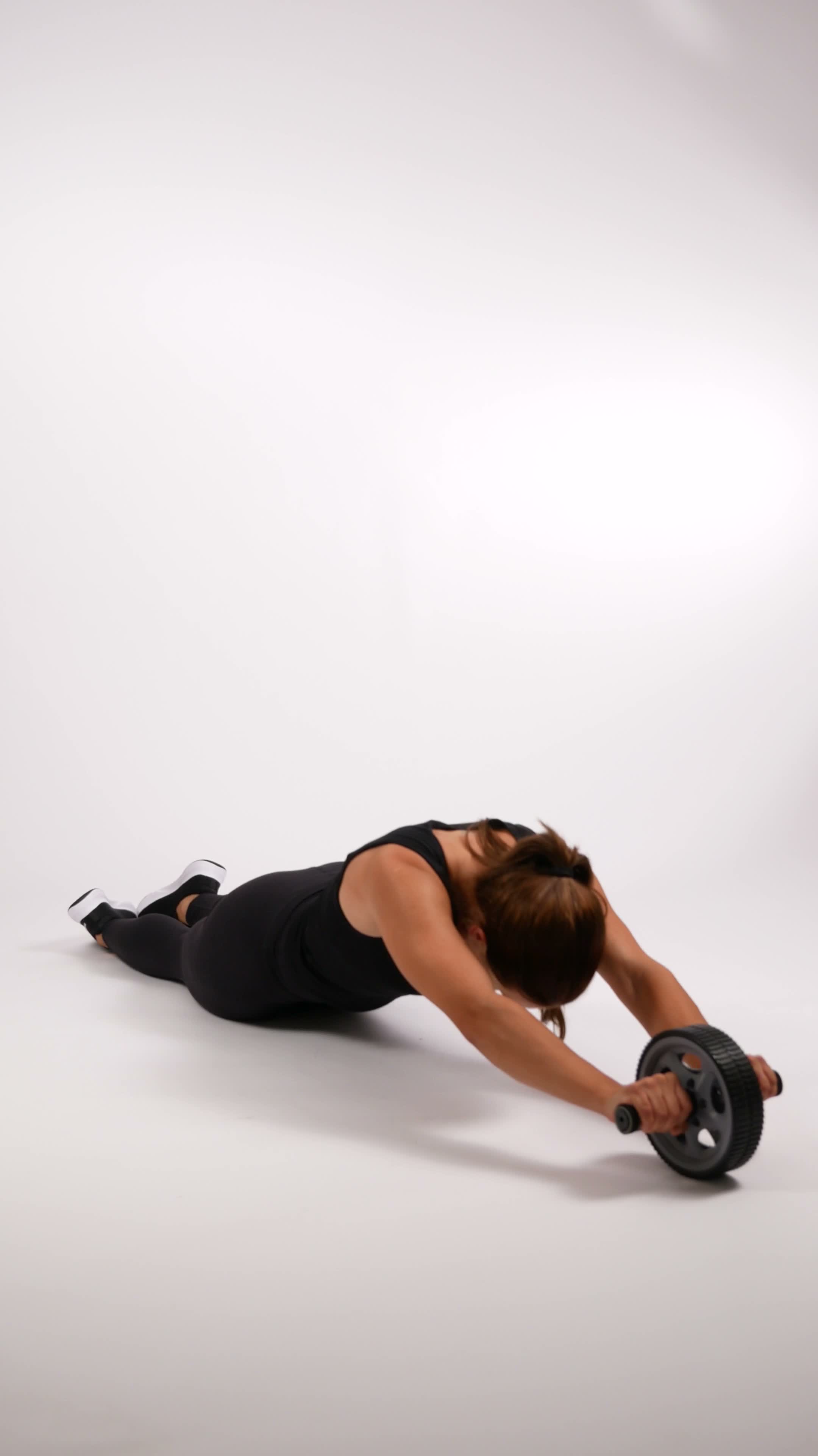 Ab Wheel Rollout exercise demonstration